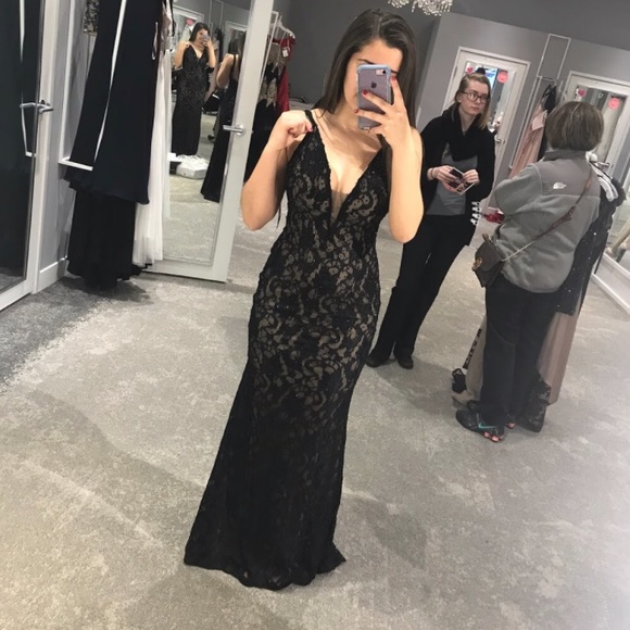 Xscape Black Lace Prom Dress Size 2 - Picture 1 of 5